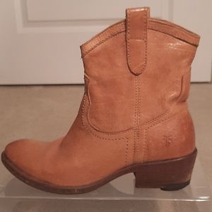 Frye Billy Short Boots